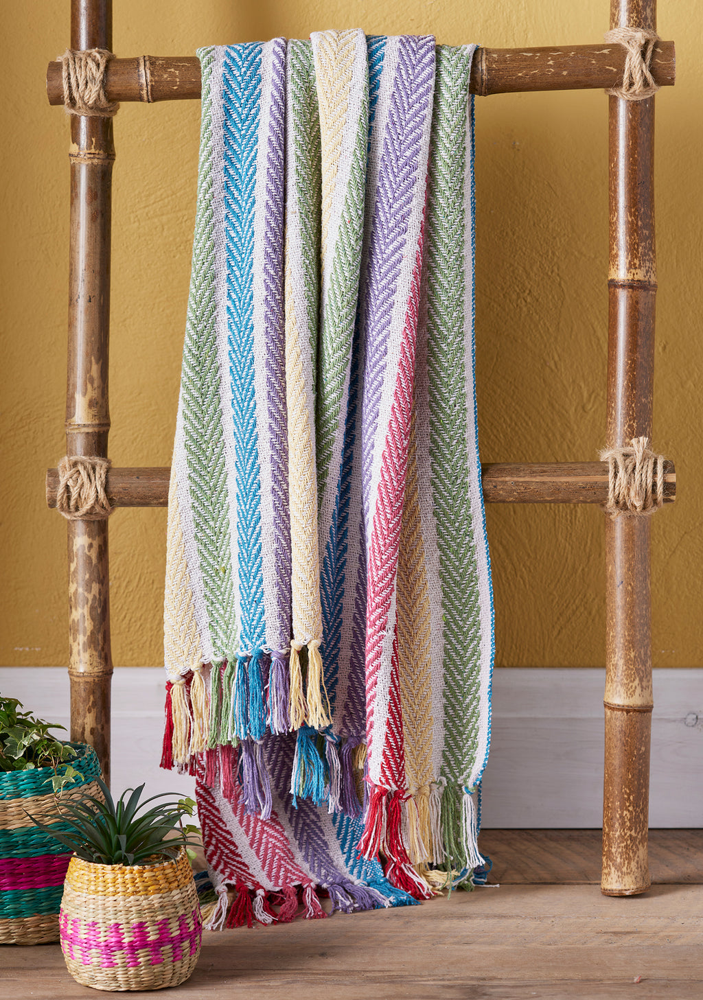 Recycled Cottom Rainbow Arrow Stripe Throw 125x150cm
