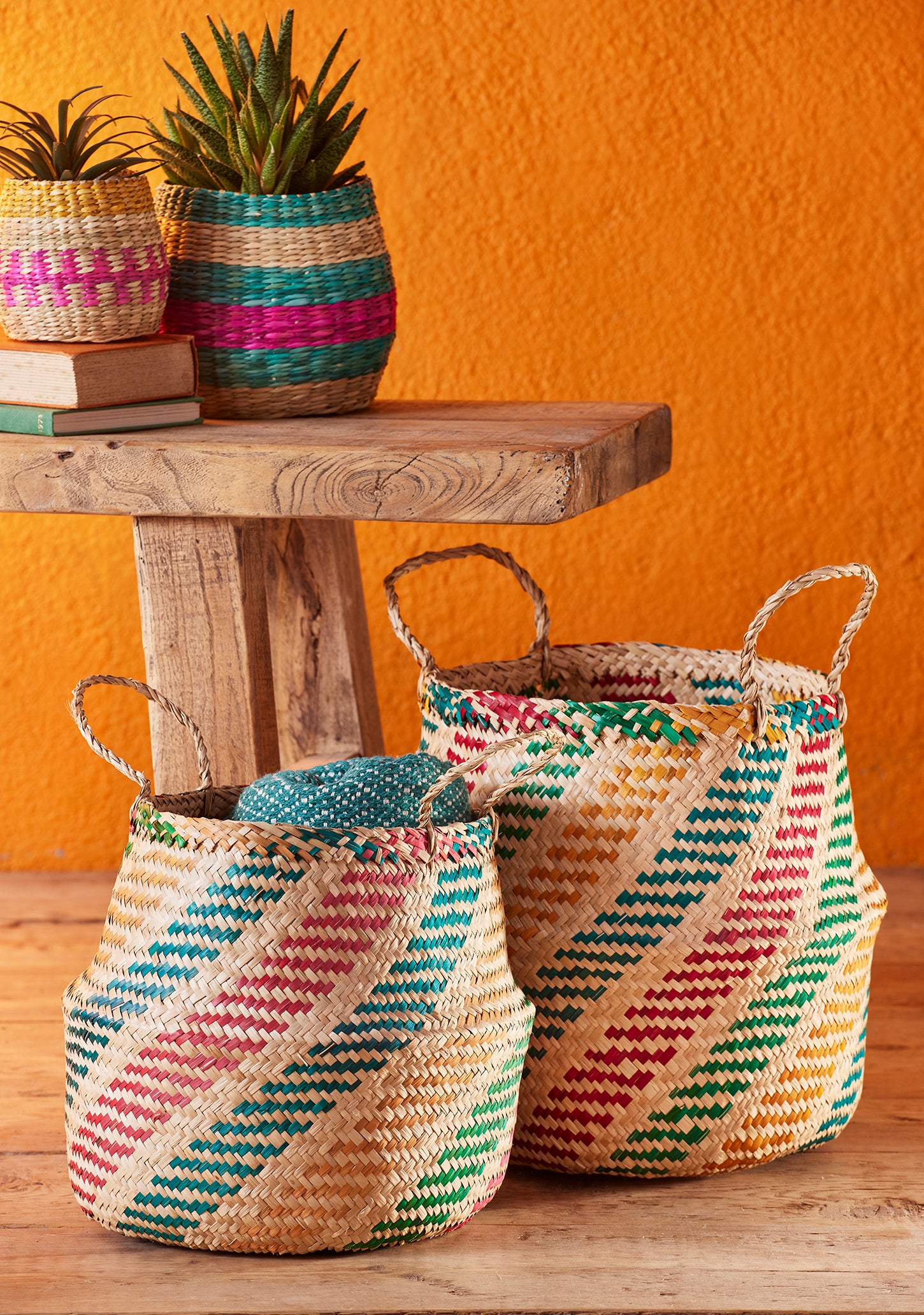 PomPom Seagrass Basket Large Black