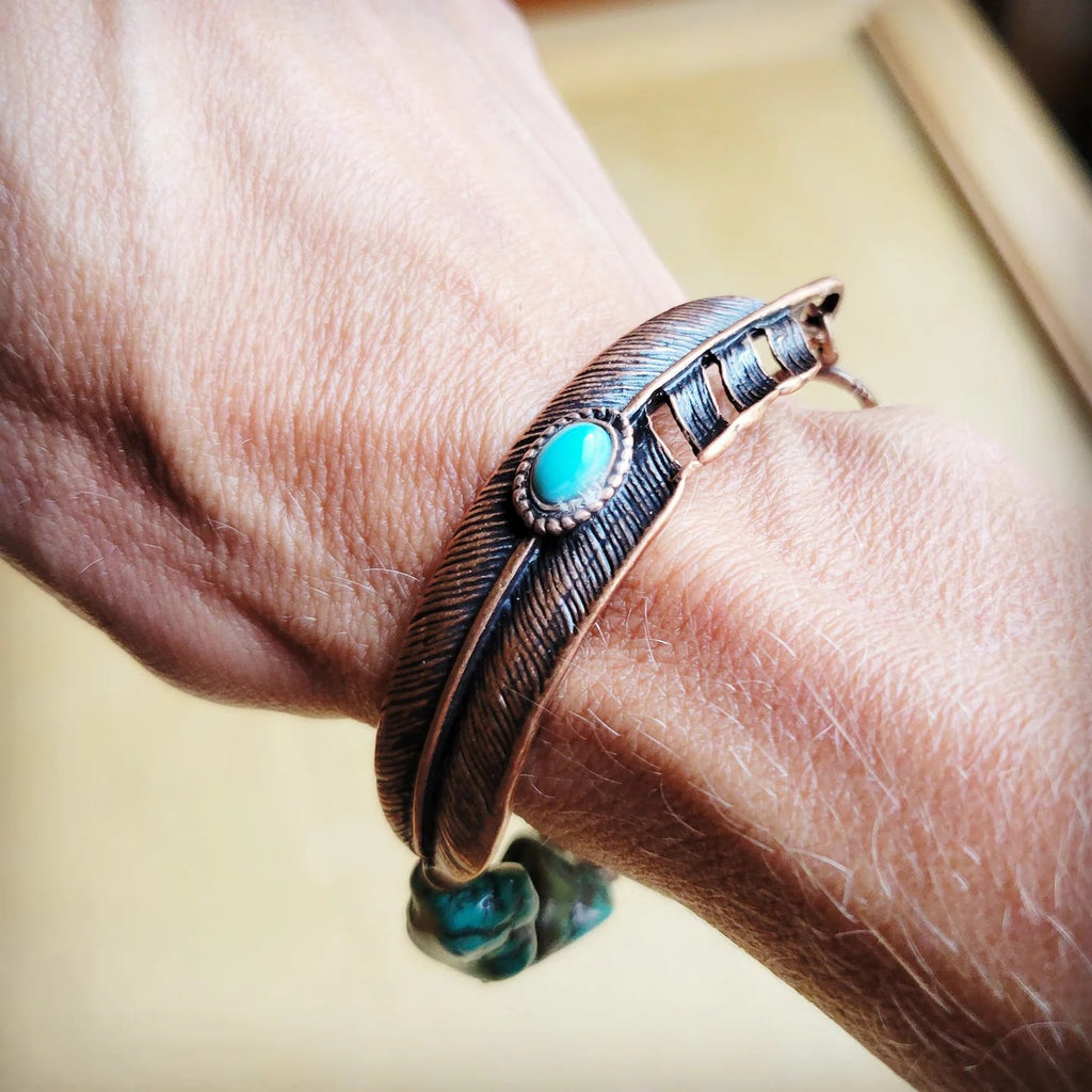 Chunky Turquoise Feather Beaded Bracelet